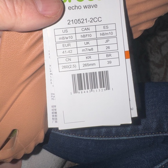 CROCS Echo Wave Slip-On Beige Clog with Green Footbed - Picture 7 of 8